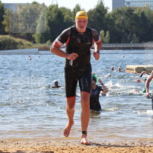 07.09.2025 - 19. Norderstedt Triathlon Luisa Fischer http://msf.ph/oto/8755171 07.09.2025 11:44:30 Schwimmen 216, 695, 756, 1280, 1361, 1378 meine-sportfotos.de