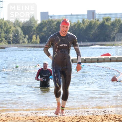 07.09.2025 - 19. Norderstedt Triathlon Luisa Fischer http://msf.ph/oto/8755199 07.09.2025 15:41:37 Schwimmen 1564, 1579, 1609, 1613, 1623 meine-sportfotos.de