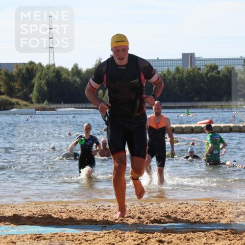07.09.2025 - 19. Norderstedt Triathlon Luisa Fischer http://msf.ph/oto/8755214 07.09.2025 11:44:32 Schwimmen 216, 695, 756, 1280, 1361, 1378 meine-sportfotos.de