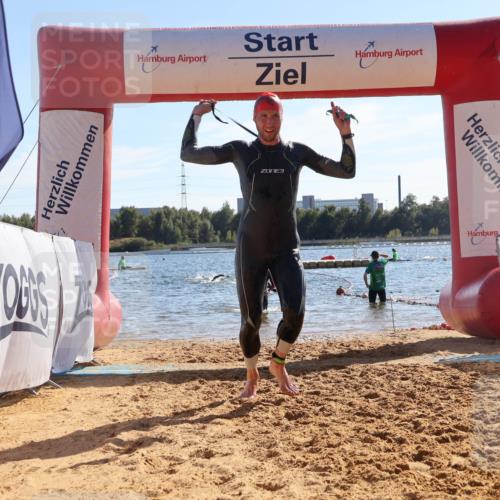 07.09.2025 - 19. Norderstedt Triathlon Luisa Fischer http://msf.ph/oto/8755242 07.09.2025 15:41:40 Schwimmen 1564, 1579, 1609, 1613 meine-sportfotos.de