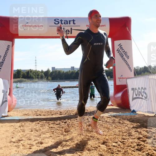 07.09.2025 - 19. Norderstedt Triathlon Luisa Fischer http://msf.ph/oto/8755246 07.09.2025 15:41:41 Schwimmen 1564, 1579, 1609, 1613 meine-sportfotos.de