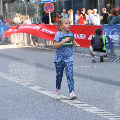 07.09.2025 - BARMER Alsterlauf Strokosch-Dieckow http://msf.ph/oto/8755272 07.09.2025 10:54:00 Ziel 4644 meine-sportfotos.de