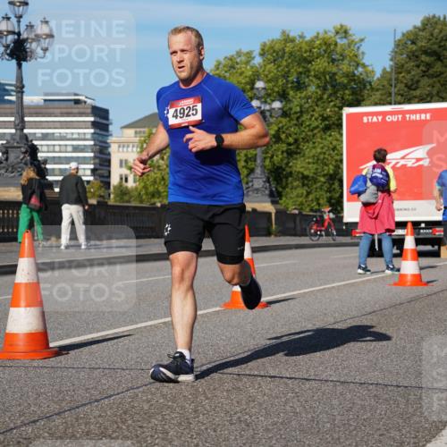07.09.2025 - BARMER Alsterlauf Yannick Fuchs http://msf.ph/oto/8755290 07.09.2025 09:37:49 Laufen 4925, 5288, 5202 meine-sportfotos.de