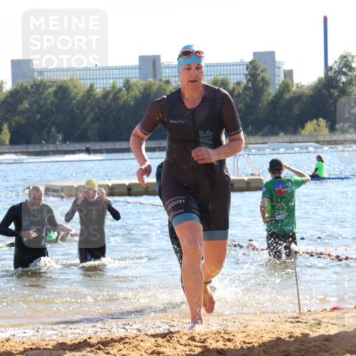 07.09.2025 - 19. Norderstedt Triathlon Luisa Fischer http://msf.ph/oto/8755296 07.09.2025 15:42:02 Schwimmen 1102, 1550, 1567, 1628 meine-sportfotos.de