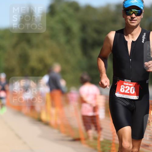 07.09.2025 - 19. Norderstedt Triathlon Michael Strokosch http://msf.ph/oto/8755300 07.09.2025 12:49:27 Laufen 202, 779, 820, 1369 meine-sportfotos.de