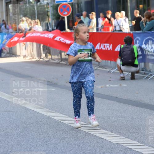 07.09.2025 - BARMER Alsterlauf Strokosch-Dieckow http://msf.ph/oto/8755314 07.09.2025 10:54:00 Ziel 4644 meine-sportfotos.de