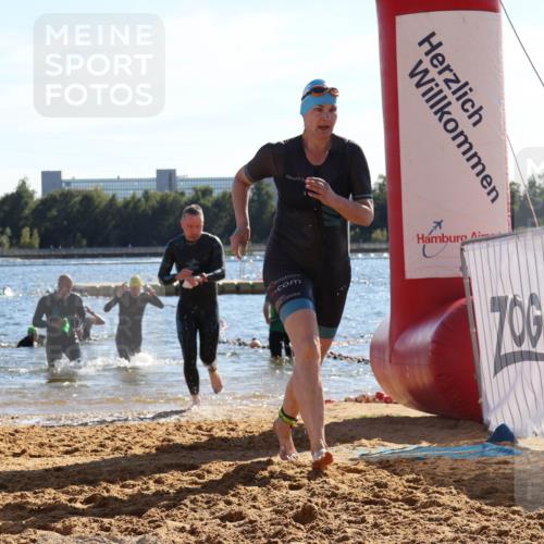 07.09.2025 - 19. Norderstedt Triathlon Luisa Fischer http://msf.ph/oto/8755315 07.09.2025 15:42:03 Schwimmen 1102, 1550, 1567 meine-sportfotos.de