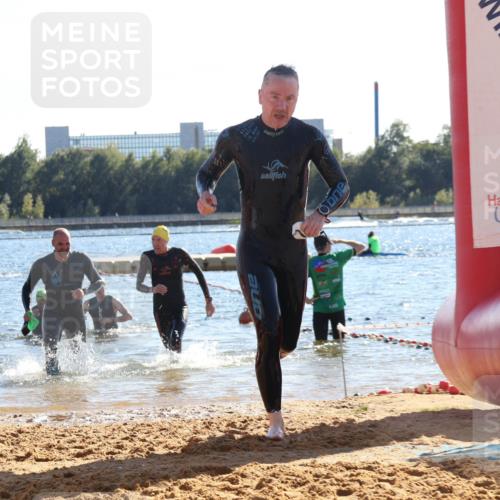 07.09.2025 - 19. Norderstedt Triathlon Luisa Fischer http://msf.ph/oto/8755342 07.09.2025 15:42:05 Schwimmen 1102, 1550, 1567 meine-sportfotos.de