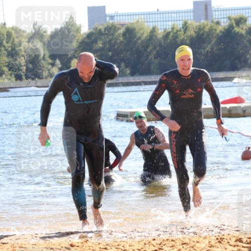 07.09.2025 - 19. Norderstedt Triathlon Luisa Fischer http://msf.ph/oto/8755368 07.09.2025 15:42:09 Schwimmen 1102, 1550, 1556, 1558, 1567 meine-sportfotos.de