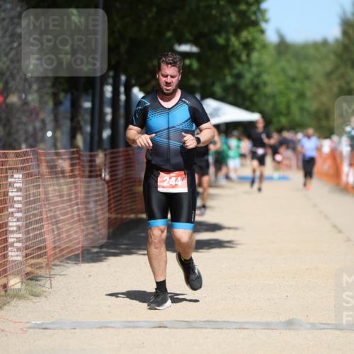 07.09.2025 - 19. Norderstedt Triathlon Michael Strokosch http://msf.ph/oto/8755392 07.09.2025 13:11:23 Laufen 217, 244, 813 meine-sportfotos.de