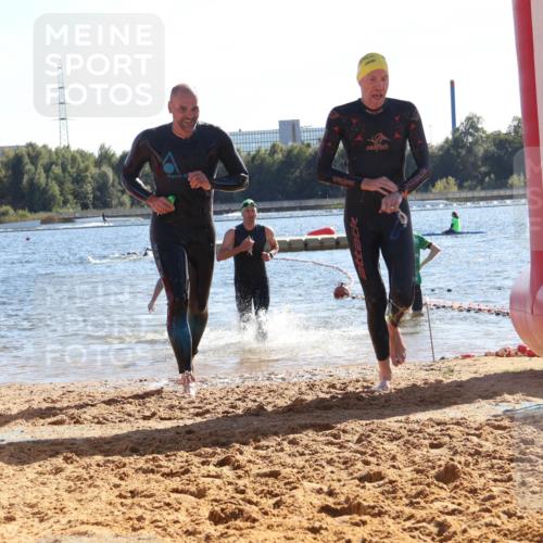 07.09.2025 - 19. Norderstedt Triathlon Luisa Fischer http://msf.ph/oto/8755400 07.09.2025 15:42:11 Schwimmen 1102, 1555, 1556, 1558, 1567, 1588 meine-sportfotos.de
