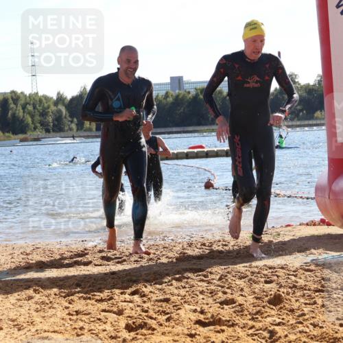 07.09.2025 - 19. Norderstedt Triathlon Luisa Fischer http://msf.ph/oto/8755406 07.09.2025 15:42:11 Schwimmen 1102, 1555, 1556, 1558, 1567, 1588 meine-sportfotos.de