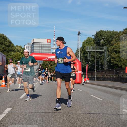 07.09.2025 - BARMER Alsterlauf Yannick Fuchs http://msf.ph/oto/8755475 07.09.2025 09:37:55 Laufen 2034, 5904, 3440, 8225, 2361, 4482 meine-sportfotos.de
