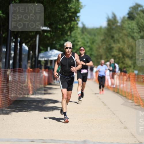 07.09.2025 - 19. Norderstedt Triathlon Michael Strokosch http://msf.ph/oto/8755478 07.09.2025 13:11:29 Laufen 217, 244, 318, 813 meine-sportfotos.de