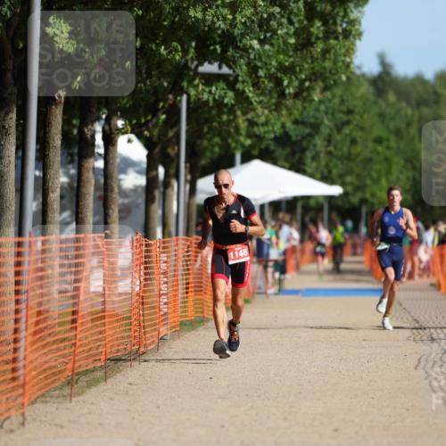 07.09.2025 - 19. Norderstedt Triathlon Michael Strokosch http://msf.ph/oto/8755503 07.09.2025 10:41:41 Laufen 673, 1132, 1148 meine-sportfotos.de