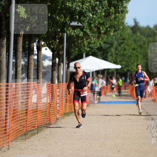 07.09.2025 - 19. Norderstedt Triathlon Michael Strokosch http://msf.ph/oto/8755515 07.09.2025 10:41:41 Laufen 673, 1132, 1148 meine-sportfotos.de