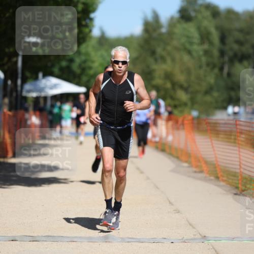 07.09.2025 - 19. Norderstedt Triathlon Michael Strokosch http://msf.ph/oto/8755547 07.09.2025 13:11:30 Laufen 217, 318, 813 meine-sportfotos.de