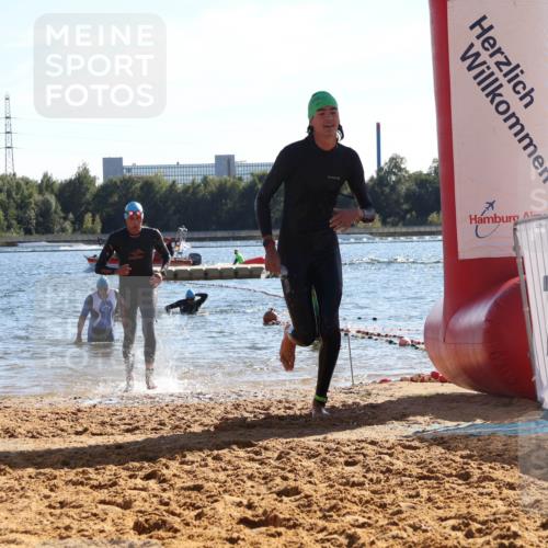 07.09.2025 - 19. Norderstedt Triathlon Luisa Fischer http://msf.ph/oto/8755564 07.09.2025 15:43:05 Schwimmen 1585, 1632 meine-sportfotos.de