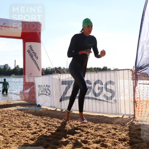 07.09.2025 - 19. Norderstedt Triathlon Luisa Fischer http://msf.ph/oto/8755590 07.09.2025 15:43:07 Schwimmen 1585, 1632 meine-sportfotos.de