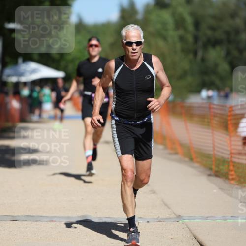 07.09.2025 - 19. Norderstedt Triathlon Michael Strokosch http://msf.ph/oto/8755593 07.09.2025 13:11:31 Laufen 318, 813 meine-sportfotos.de