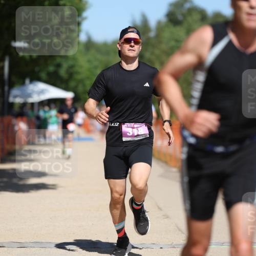 07.09.2025 - 19. Norderstedt Triathlon Michael Strokosch http://msf.ph/oto/8755639 07.09.2025 13:11:33 Laufen 318, 813, 853, 1342 meine-sportfotos.de