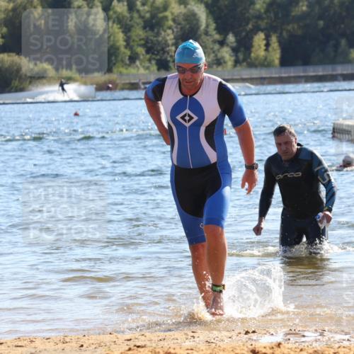 07.09.2025 - 19. Norderstedt Triathlon Luisa Fischer http://msf.ph/oto/8755643 07.09.2025 15:43:14 Schwimmen 1568, 1585, 1632 meine-sportfotos.de