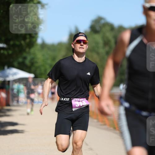 07.09.2025 - 19. Norderstedt Triathlon Michael Strokosch http://msf.ph/oto/8755654 07.09.2025 13:11:33 Laufen 318, 813, 853, 1342 meine-sportfotos.de