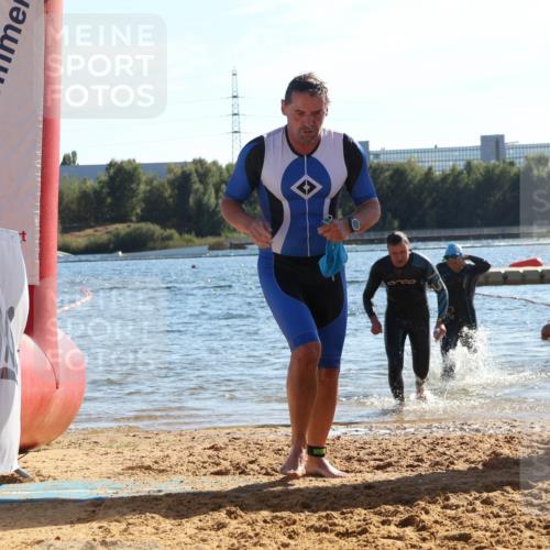 07.09.2025 - 19. Norderstedt Triathlon Luisa Fischer http://msf.ph/oto/8755676 07.09.2025 15:43:19 Schwimmen 1562, 1568, 1632 meine-sportfotos.de