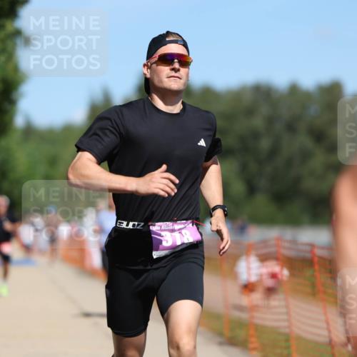 07.09.2025 - 19. Norderstedt Triathlon Michael Strokosch http://msf.ph/oto/8755678 07.09.2025 13:11:34 Laufen 318, 813, 853, 1342 meine-sportfotos.de