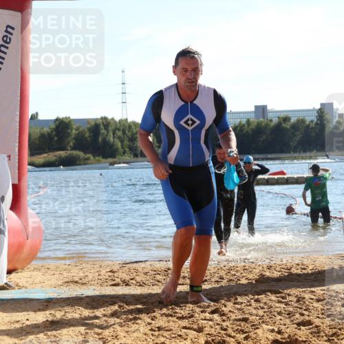 07.09.2025 - 19. Norderstedt Triathlon Luisa Fischer http://msf.ph/oto/8755687 07.09.2025 15:43:20 Schwimmen 1562, 1568, 1621, 1632 meine-sportfotos.de
