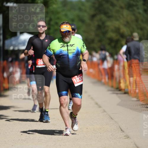 07.09.2025 - 19. Norderstedt Triathlon Michael Strokosch http://msf.ph/oto/8755761 07.09.2025 12:49:47 Laufen 137, 167, 207, 260, 1237 meine-sportfotos.de