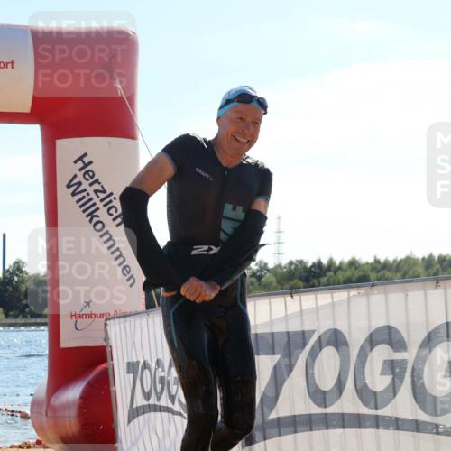 07.09.2025 - 19. Norderstedt Triathlon Luisa Fischer http://msf.ph/oto/8755775 07.09.2025 15:43:27 Schwimmen 1562, 1568, 1621 meine-sportfotos.de