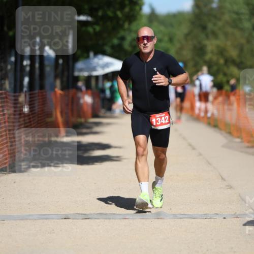 07.09.2025 - 19. Norderstedt Triathlon Michael Strokosch http://msf.ph/oto/8755776 07.09.2025 13:11:39 Laufen 853, 1342 meine-sportfotos.de