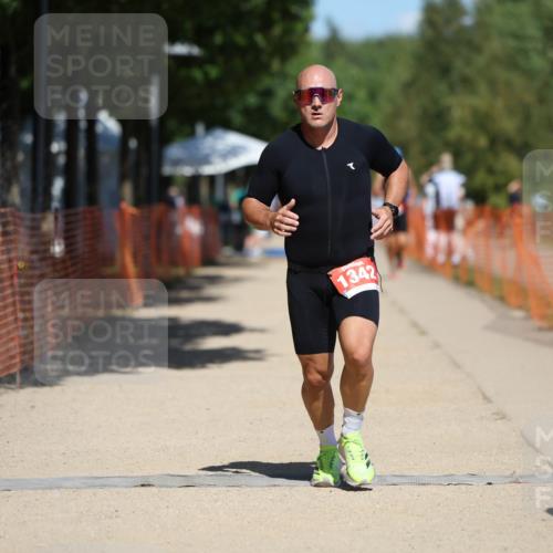 07.09.2025 - 19. Norderstedt Triathlon Michael Strokosch http://msf.ph/oto/8755784 07.09.2025 13:11:40 Laufen 853, 1342 meine-sportfotos.de