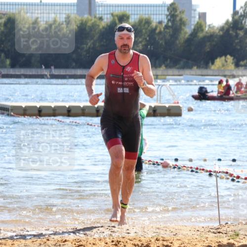 07.09.2025 - 19. Norderstedt Triathlon Luisa Fischer http://msf.ph/oto/8755791 07.09.2025 15:43:42 Schwimmen 1575 meine-sportfotos.de