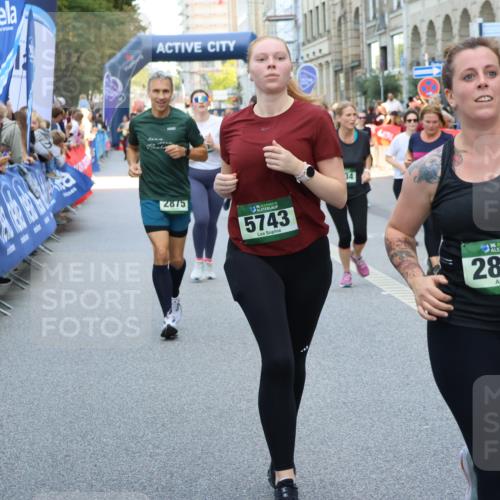 07.09.2025 - BARMER Alsterlauf Strokosch-Dieckow http://msf.ph/oto/8755795 07.09.2025 10:14:03 Ziel 2129, 2166, 2225, 2232, 2296, 2712, 2873, 2929, 2930, 3346, 3929, 4108, 4213, 4364, 4489, 4553, 5062, 5795, 6145, 6165, 6312, 6337, 8101, 8120, 8257 meine-sportfotos.de