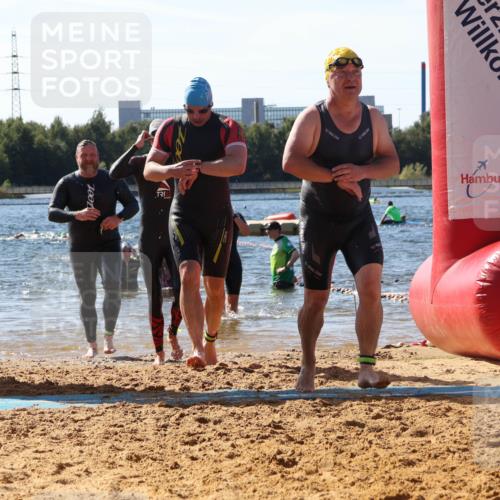 07.09.2025 - 19. Norderstedt Triathlon Luisa Fischer http://msf.ph/oto/8755796 07.09.2025 11:45:06 Schwimmen 697, 717, 758, 851, 852, 898, 1237, 1307 meine-sportfotos.de