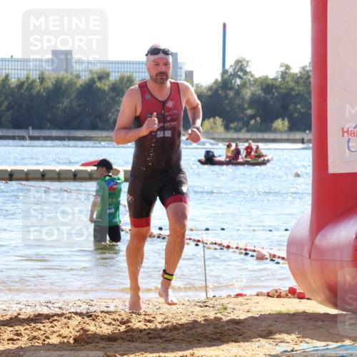 07.09.2025 - 19. Norderstedt Triathlon Luisa Fischer http://msf.ph/oto/8755803 07.09.2025 15:43:43 Schwimmen 1575 meine-sportfotos.de
