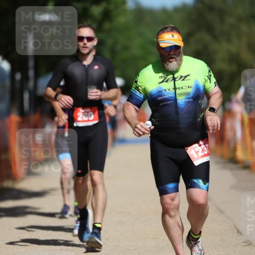 07.09.2025 - 19. Norderstedt Triathlon Michael Strokosch http://msf.ph/oto/8755809 07.09.2025 12:49:49 Laufen 137, 167, 207, 260, 721, 1237 meine-sportfotos.de