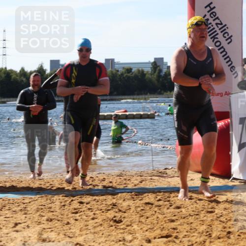 07.09.2025 - 19. Norderstedt Triathlon Luisa Fischer http://msf.ph/oto/8755816 07.09.2025 11:45:07 Schwimmen 282, 697, 717, 851, 852, 898, 1237, 1307 meine-sportfotos.de