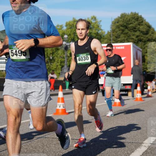 07.09.2025 - BARMER Alsterlauf Yannick Fuchs http://msf.ph/oto/8755834 07.09.2025 09:38:02 Laufen 5495, 4030 meine-sportfotos.de