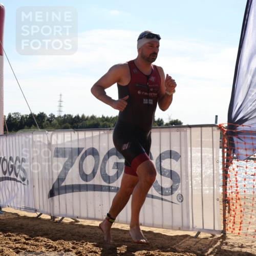 07.09.2025 - 19. Norderstedt Triathlon Luisa Fischer http://msf.ph/oto/8755839 07.09.2025 15:43:45 Schwimmen 1575 meine-sportfotos.de