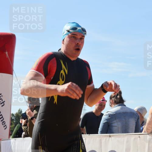 07.09.2025 - 19. Norderstedt Triathlon Luisa Fischer http://msf.ph/oto/8755847 07.09.2025 11:45:10 Schwimmen 195, 282, 697, 851, 852, 898, 1237, 1307 meine-sportfotos.de