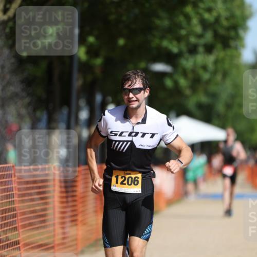07.09.2025 - 19. Norderstedt Triathlon Michael Strokosch http://msf.ph/oto/8755855 07.09.2025 12:03:15 Laufen 1206 meine-sportfotos.de