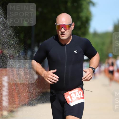 07.09.2025 - 19. Norderstedt Triathlon Michael Strokosch http://msf.ph/oto/8755868 07.09.2025 13:11:41 Laufen 820, 853, 1342 meine-sportfotos.de