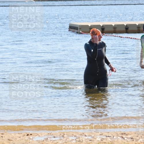 07.09.2025 - 19. Norderstedt Triathlon Luisa Fischer http://msf.ph/oto/8755872 07.09.2025 15:46:43 Schwimmen  meine-sportfotos.de