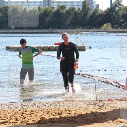 07.09.2025 - 19. Norderstedt Triathlon Luisa Fischer http://msf.ph/oto/8755908 07.09.2025 15:46:48 Schwimmen 1557 meine-sportfotos.de