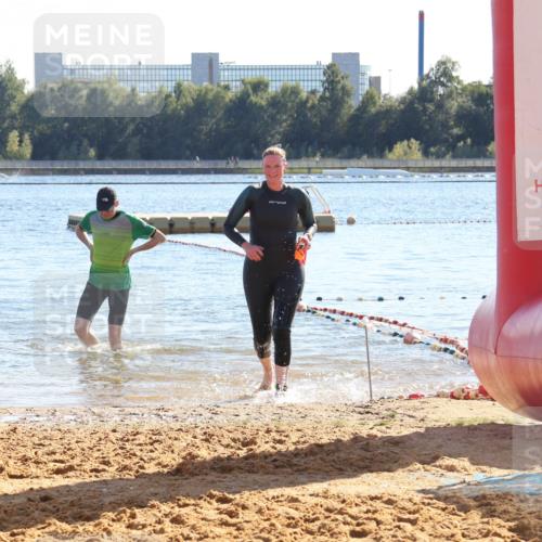 07.09.2025 - 19. Norderstedt Triathlon Luisa Fischer http://msf.ph/oto/8755919 07.09.2025 15:46:49 Schwimmen 1557 meine-sportfotos.de