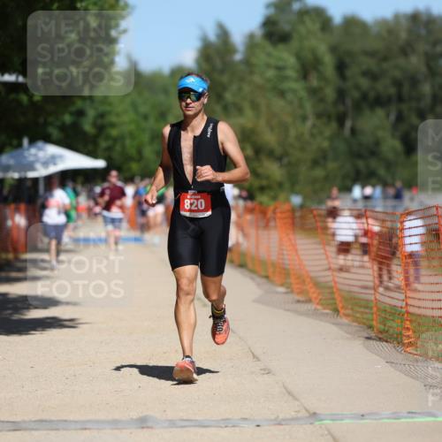 07.09.2025 - 19. Norderstedt Triathlon Michael Strokosch http://msf.ph/oto/8755929 07.09.2025 13:11:48 Laufen 820 meine-sportfotos.de
