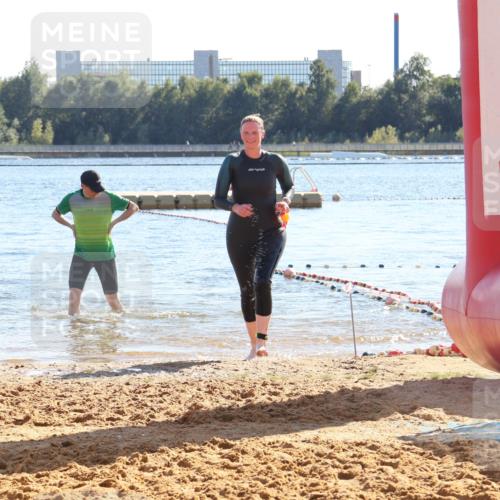 07.09.2025 - 19. Norderstedt Triathlon Luisa Fischer http://msf.ph/oto/8755931 07.09.2025 15:46:50 Schwimmen 1557 meine-sportfotos.de